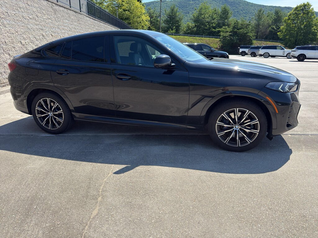 2026 BMW X6 xDrive40i's photo