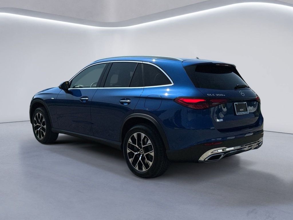 2025 Mercedes Benz GLC 350e 4MATIC photo 4