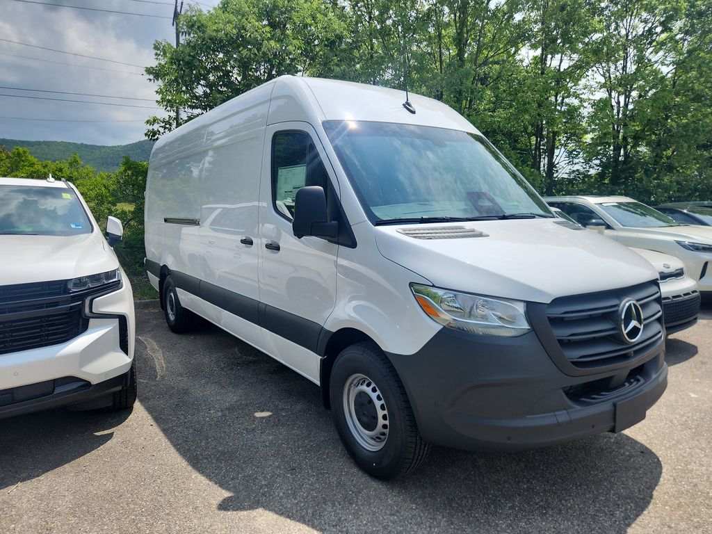 2026 Mercedes-Benz Sprinter 2500 170 WB High Roof's photo