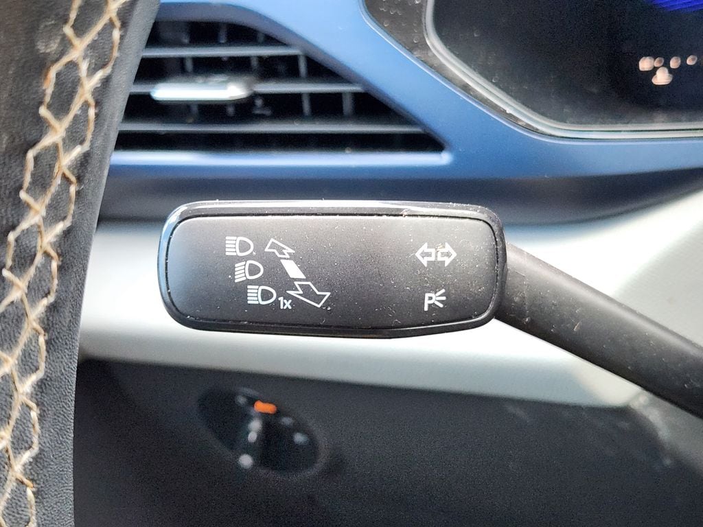 2022 Volkswagen Taos SE - Photo 33
