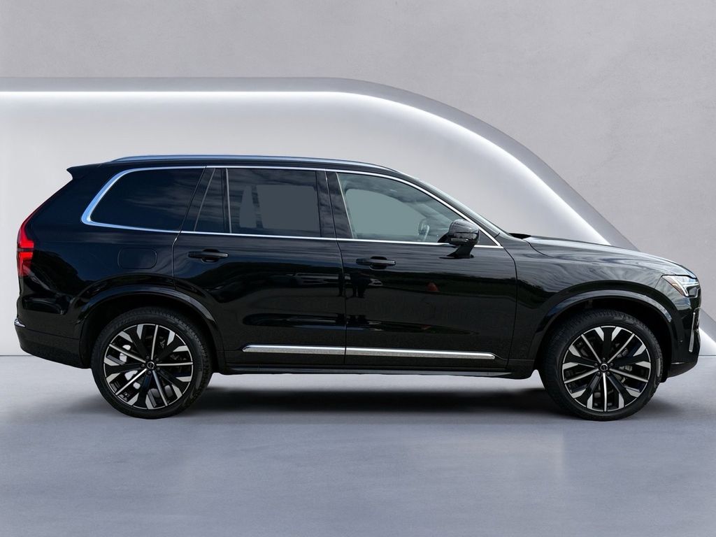 2025 Volvo XC90 Plus photo 3