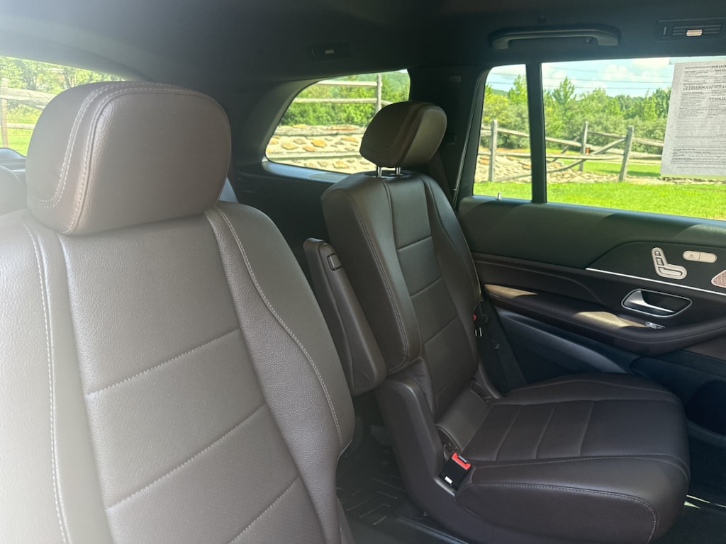 2022 Mercedes-Benz GLS GLS450 - Photo 11