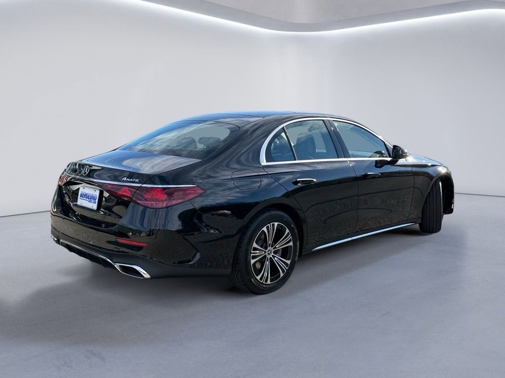 2026 Mercedes Benz E 4MATIC Sedan photo 4