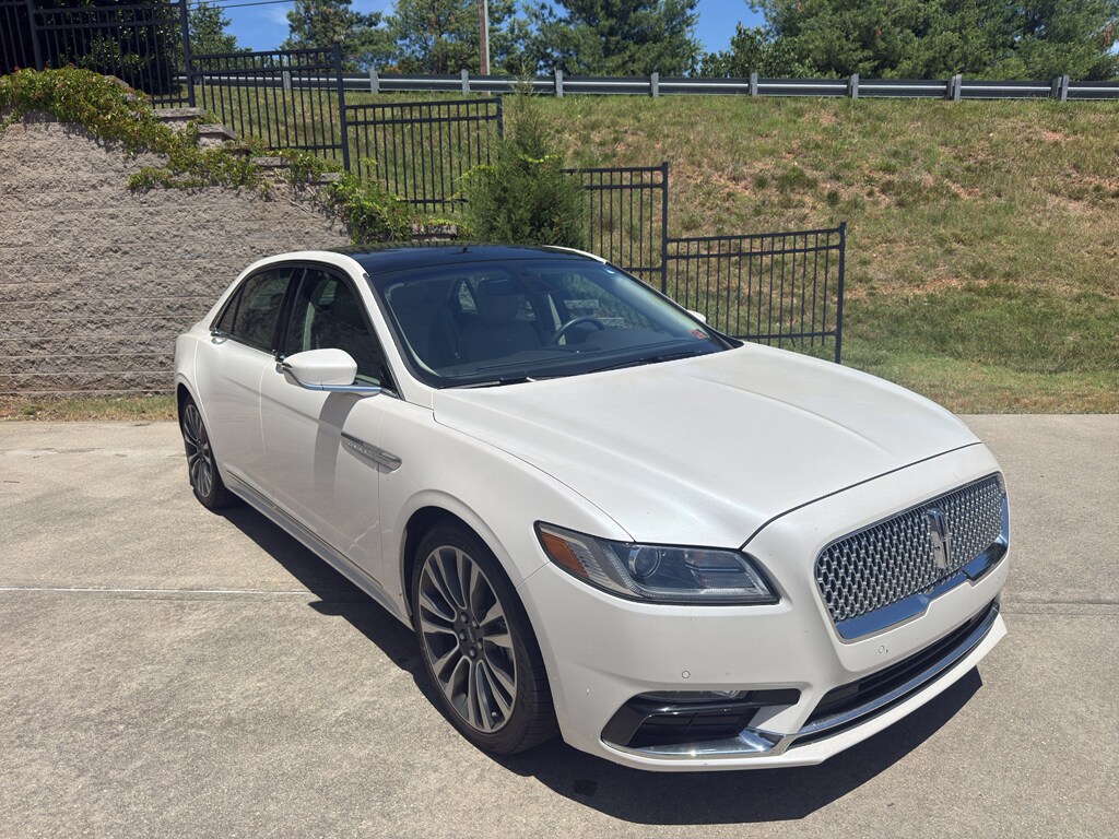 Used 2018 Lincoln Continental Select Sedan