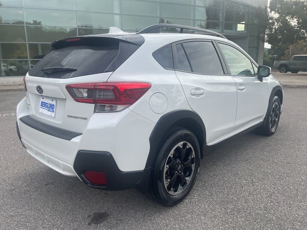 2021 Subaru Crosstrek Premium photo 2