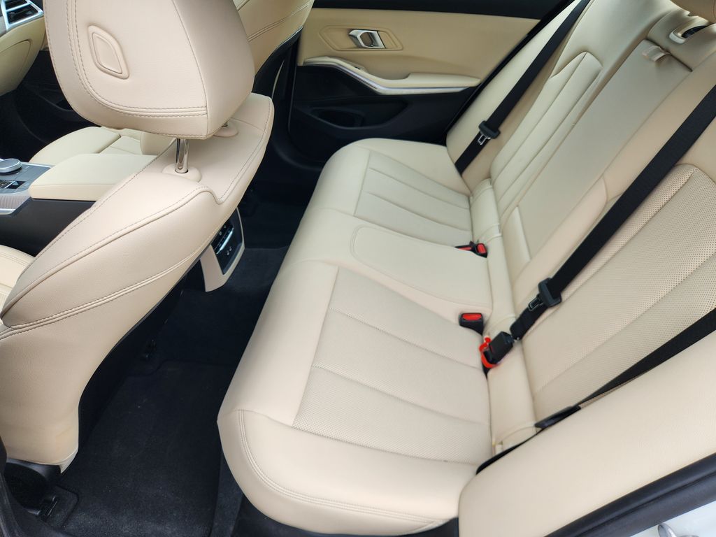 2026 BMW 3 Series 330i - Photo 11