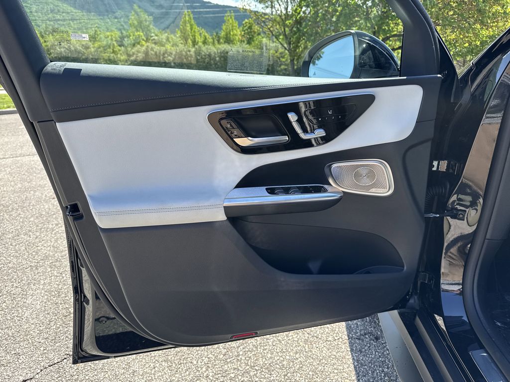 2025 Mercedes-Benz GLC Base - Photo 14