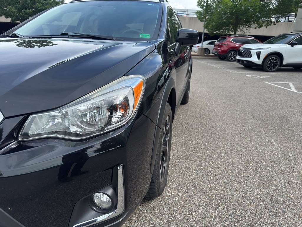 Used 2017 Subaru Crosstrek 2.0i Premium (CVT) Wagon