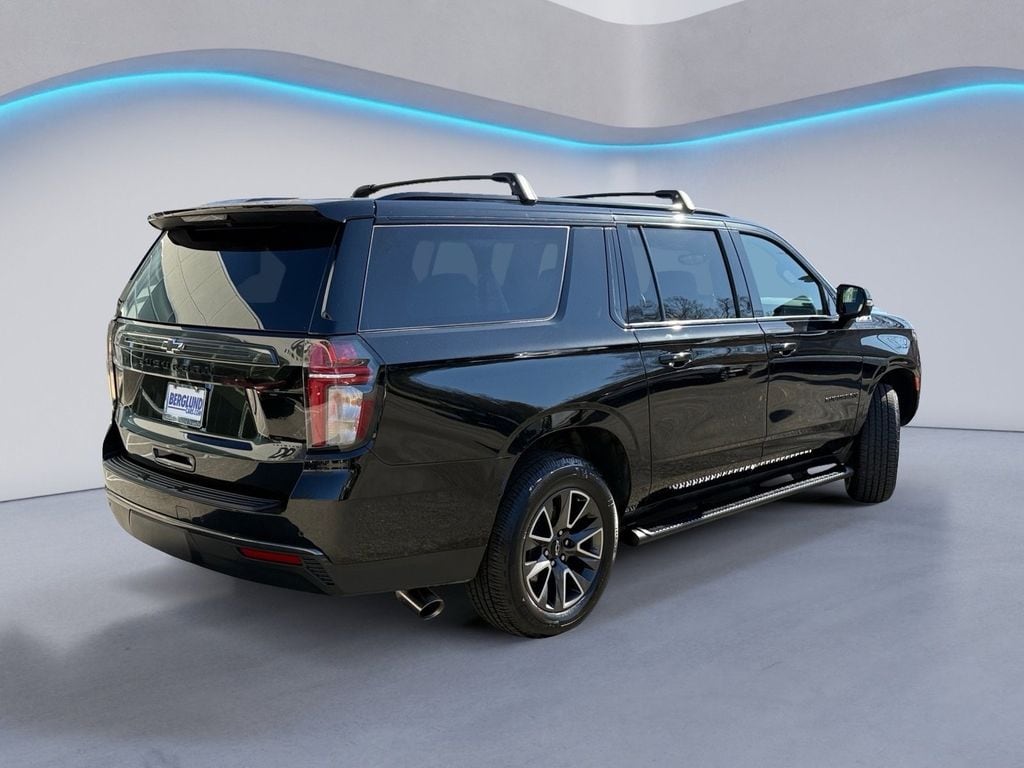 2022 Chevrolet Suburban Z71 photo 4