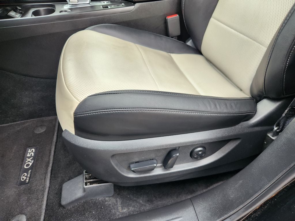 2025 INFINITI QX55 Sensory - Photo 16