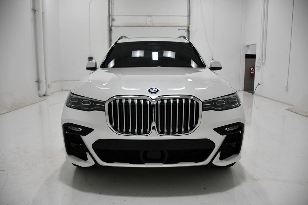 Used 2022 BMW X7 40i with VIN 5UXCW2C02N9K63756 for sale in Rochester, Minnesota