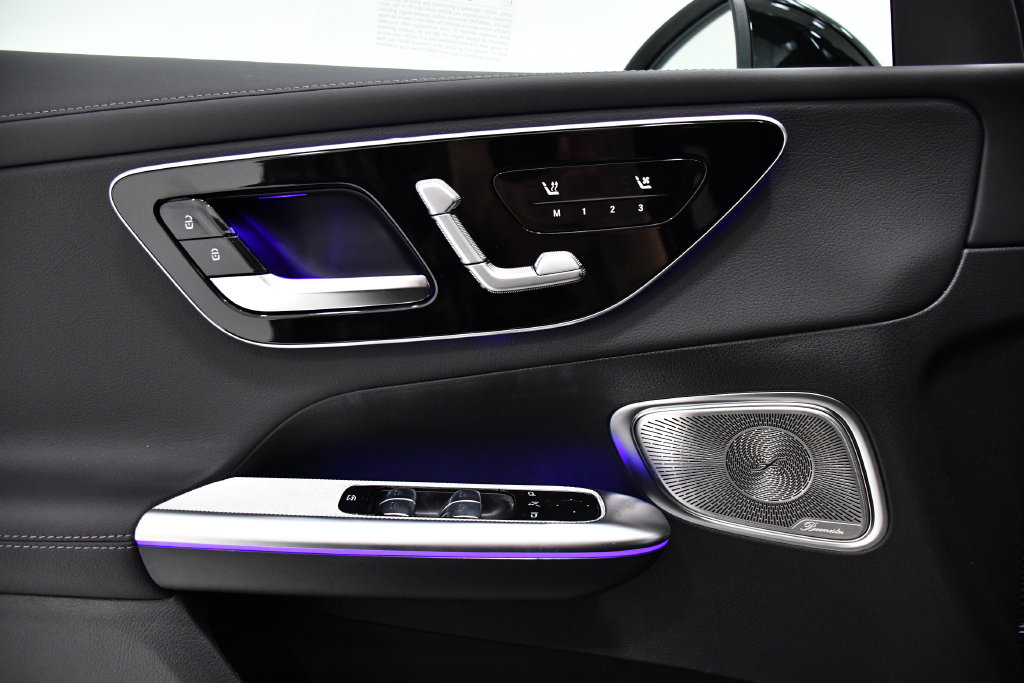 2026 Mercedes-Benz GLC Base - Photo 13