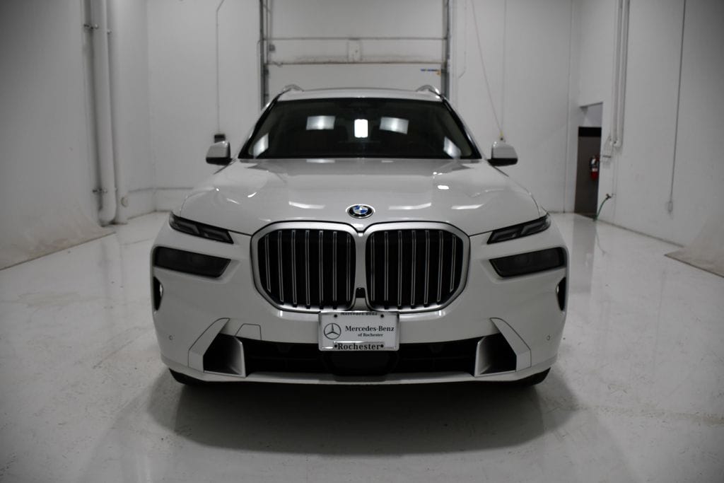 Used 2024 BMW X7 40i with VIN 5UX23EM04R9U79795 for sale in Rochester, Minnesota