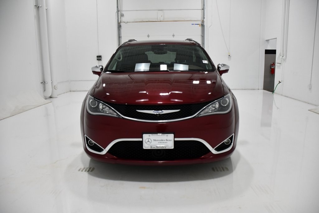 Used 2018 Chrysler Pacifica Limited with VIN 2C4RC1GG8JR259849 for sale in Rochester, Minnesota