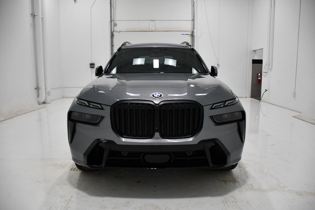 Used 2024 BMW X7 40i with VIN 5UX23EM06R9S29653 for sale in Rochester, Minnesota