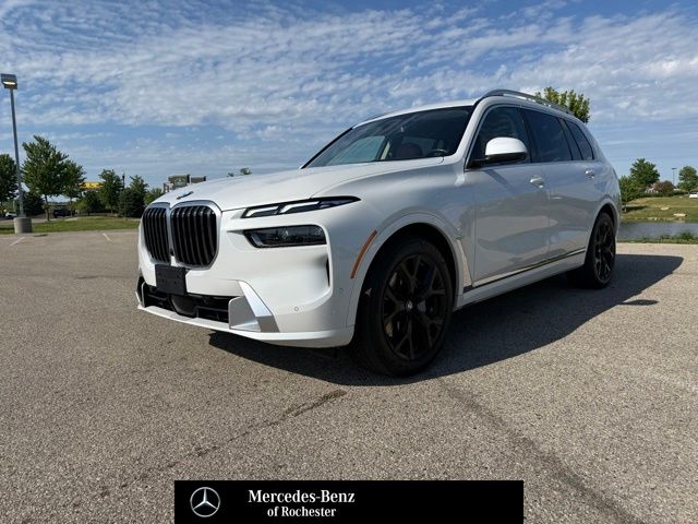 2024 BMW X7 xDrive40i's photo