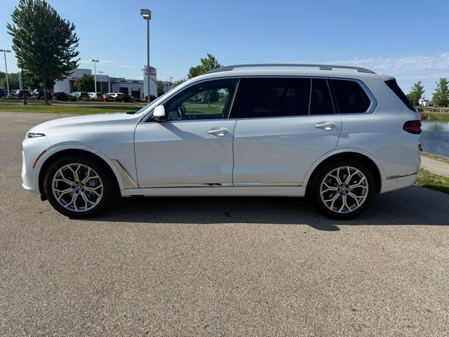 Used 2024 BMW X7 40i with VIN 5UX23EM09R9V59075 for sale in Rochester, Minnesota