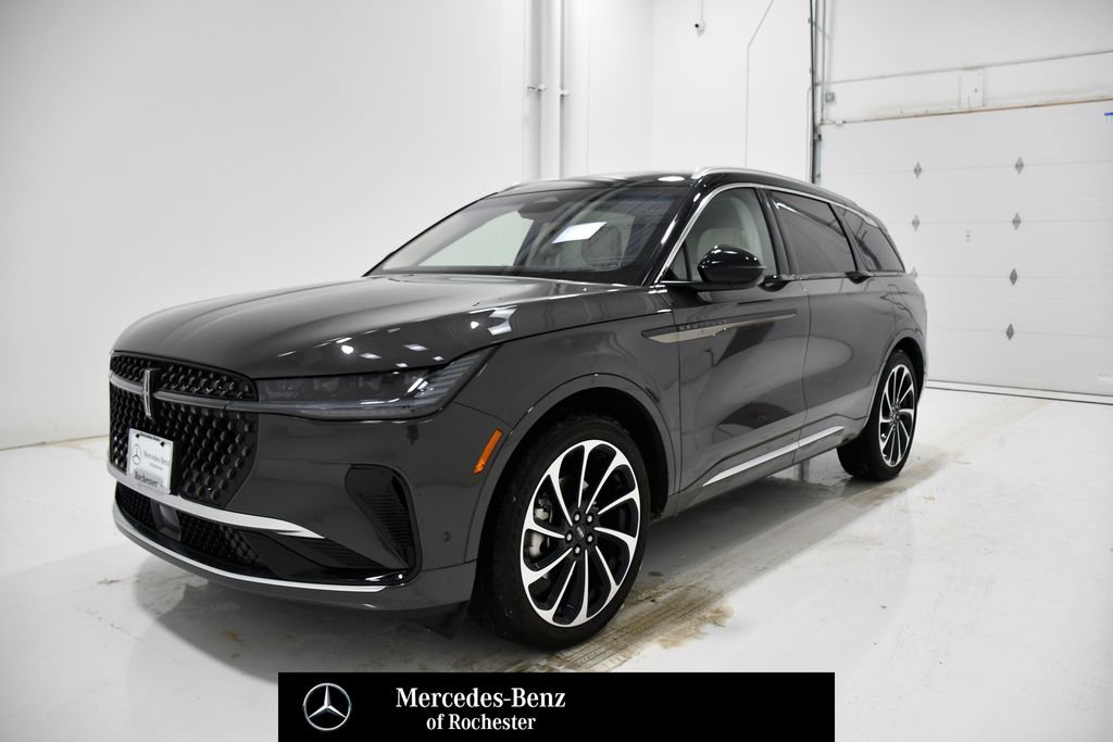 2024 Lincoln Nautilus Black Label's photo