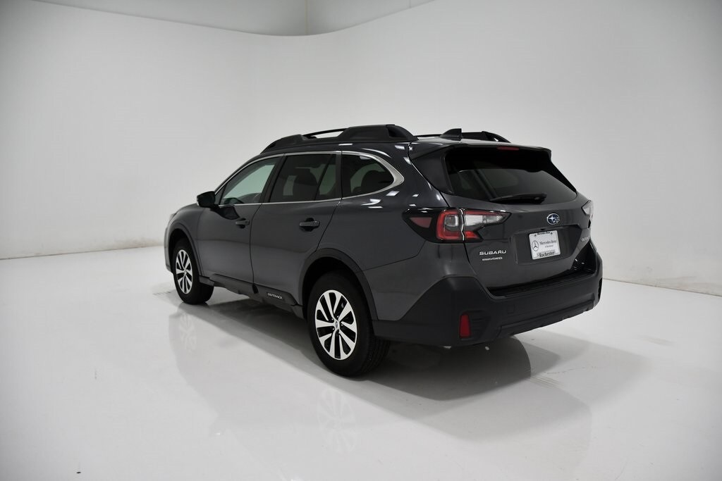 2020 Subaru Outback Premium photo 3