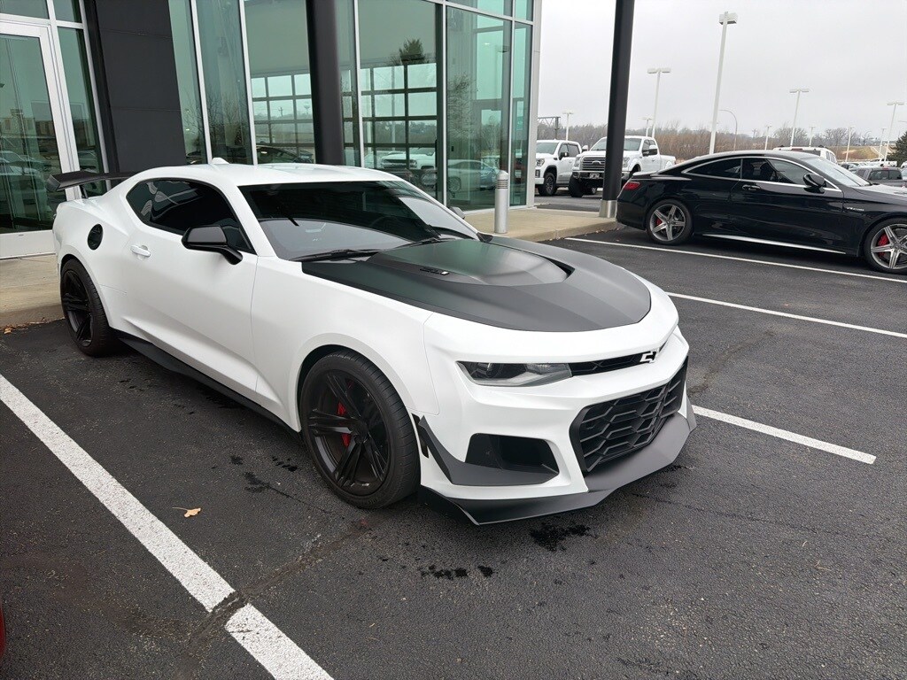 2021 Chevrolet Camaro ZL1 photo 3