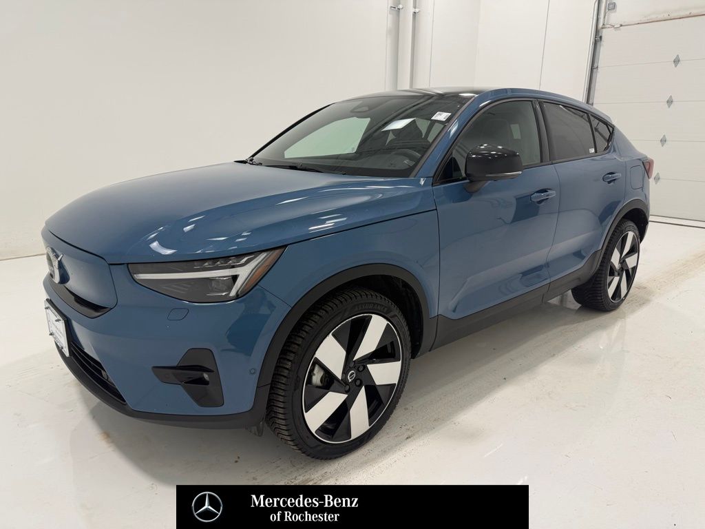 2023 Volvo C40 Ultimate's photo