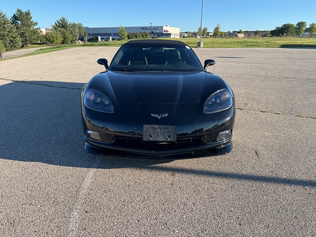 Used 2011 Chevrolet Corvette Base with VIN 1G1YF3DW2B5101069 for sale in Rochester, Minnesota