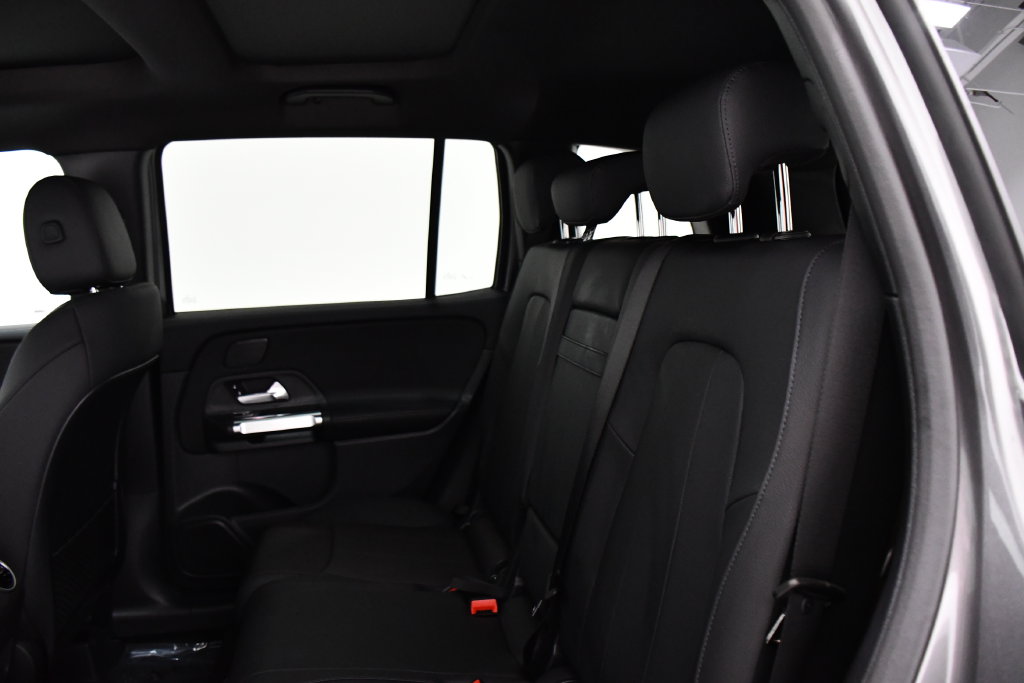 2026 Mercedes-Benz GLB GLB 250 - Photo 18