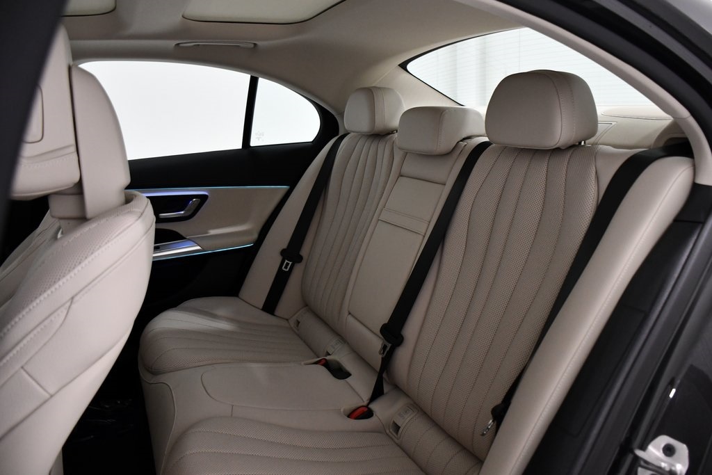 2026 Mercedes-Benz E-Class E350 - Photo 18