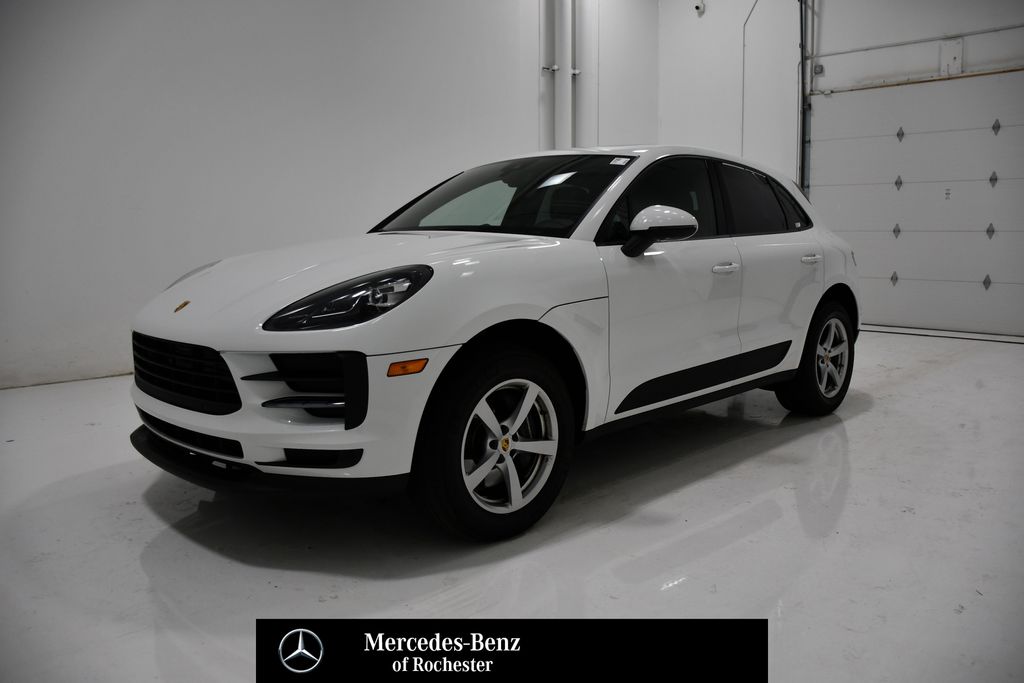 2021 Porsche Macan -'s photo