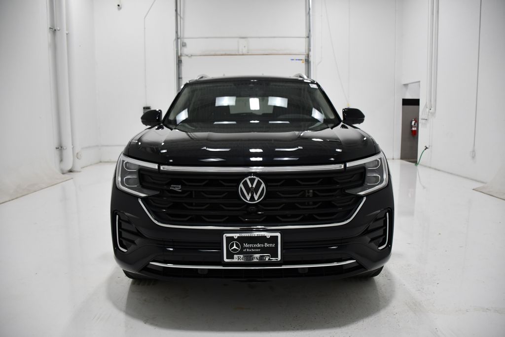 Used 2024 Volkswagen Atlas SEL Premium R-Line with VIN 1V2FR2CA9RC525424 for sale in Rochester, Minnesota