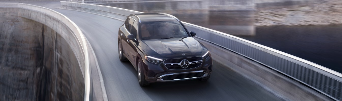 Mercedes-Benz GLC 300 Exterior.jpg