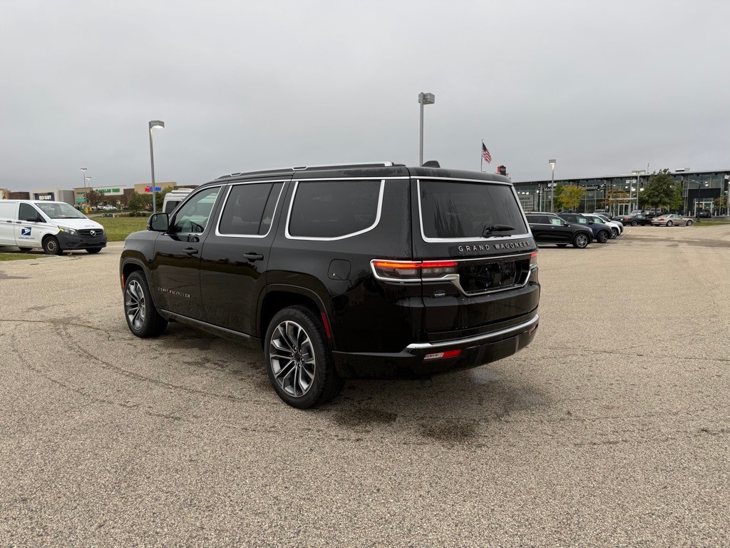 Used 2025 Jeep Grand Wagoneer Series III with VIN 1C4SJVGP5SS507747 for sale in Rochester, Minnesota