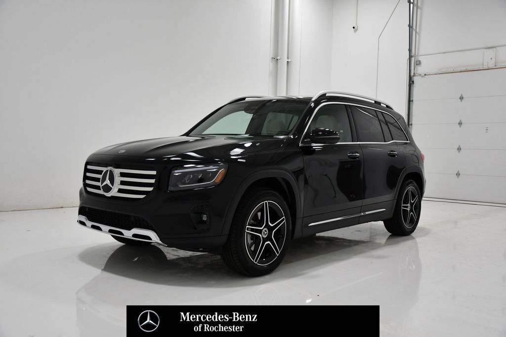 2026 Mercedes-Benz GLB GLB 250 4MATIC's photo