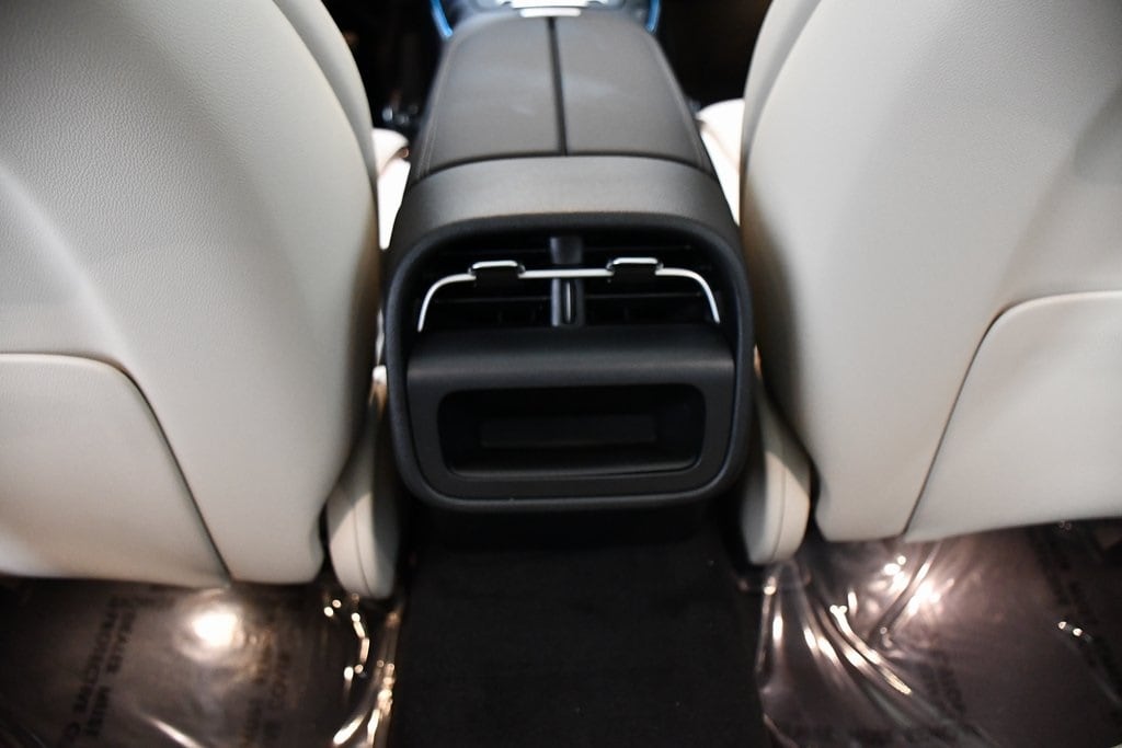 2026 Mercedes-Benz E-Class E350 - Photo 17