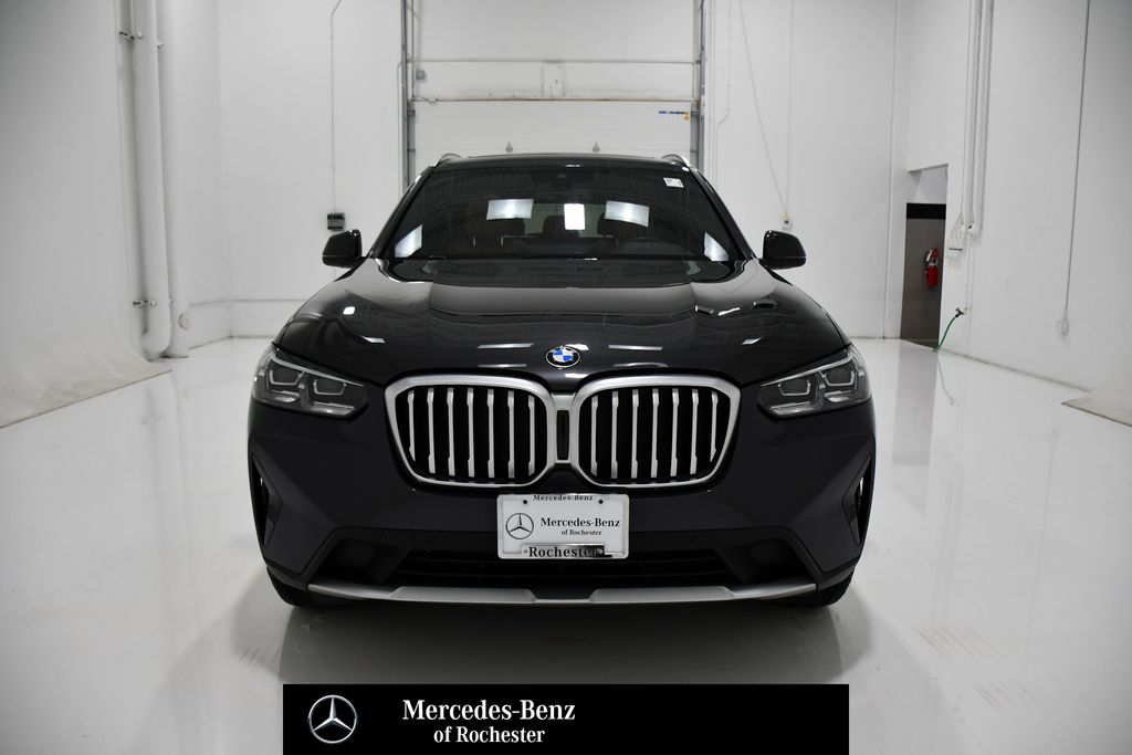 2022 BMW X3 30i's photo