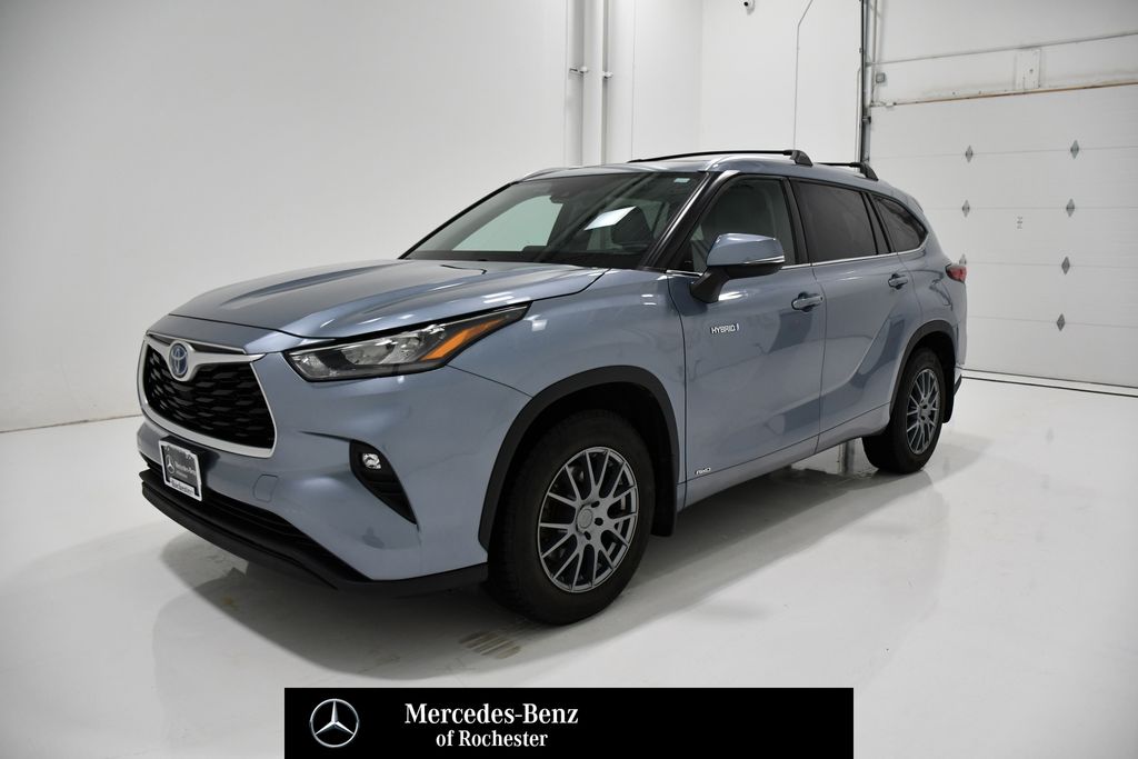 2020 Toyota Highlander XLE's photo