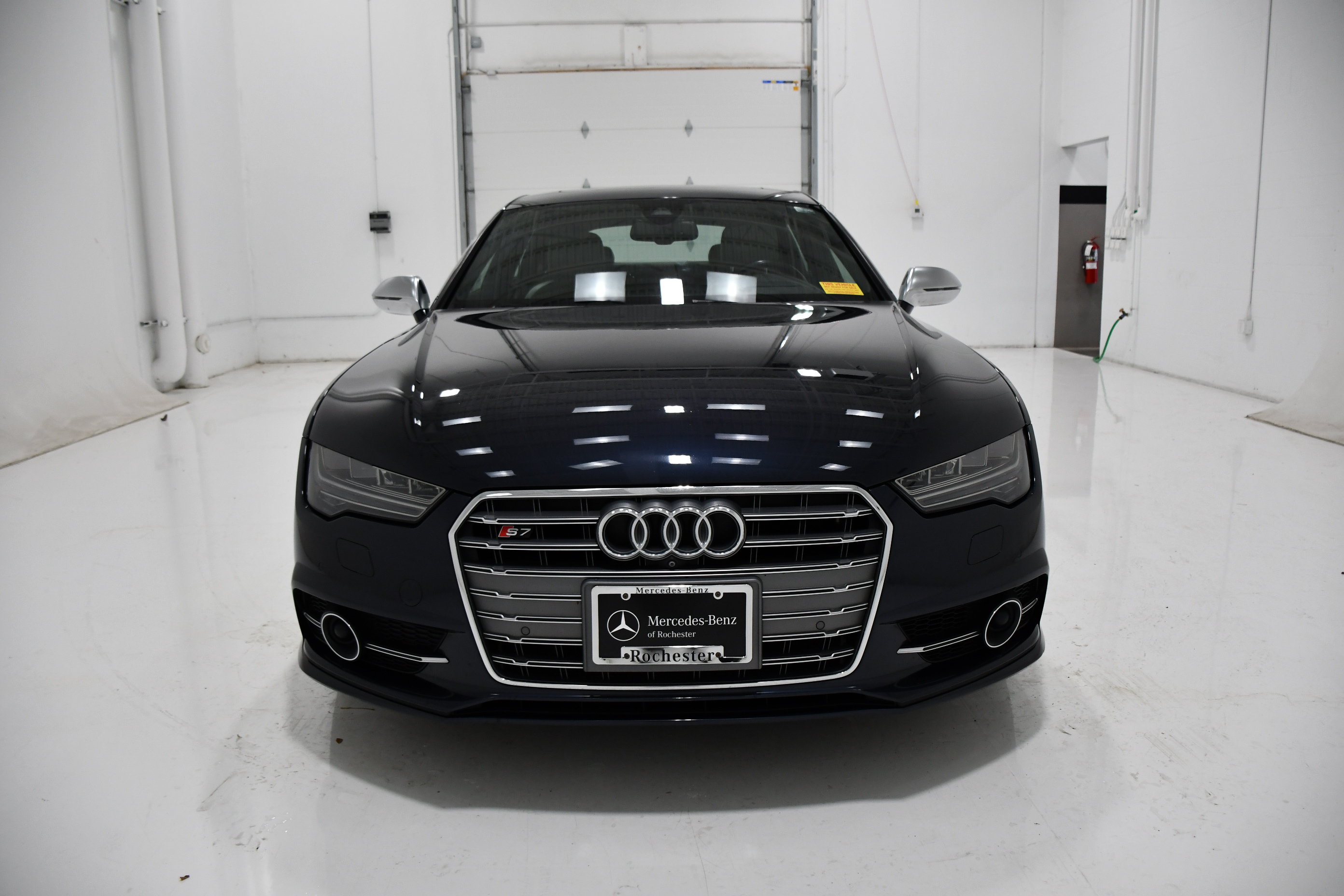 Used 2018 Audi S7 Prestige with VIN WAU2FBFC0JN092877 for sale in Rochester, Minnesota