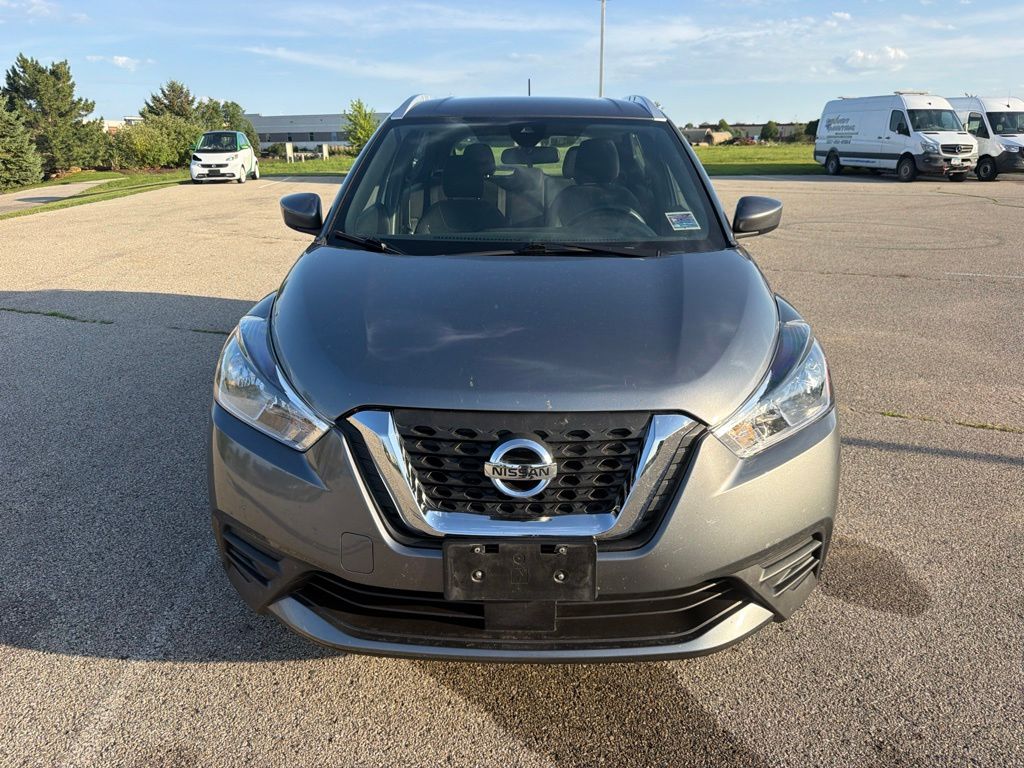 Used 2020 Nissan Kicks SV with VIN 3N1CP5CV4LL498405 for sale in Rochester, Minnesota