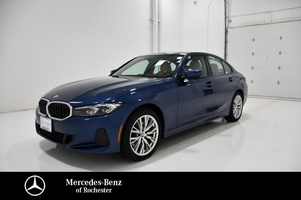 2023 BMW 3 Series 330i xDrive Sedan's photo
