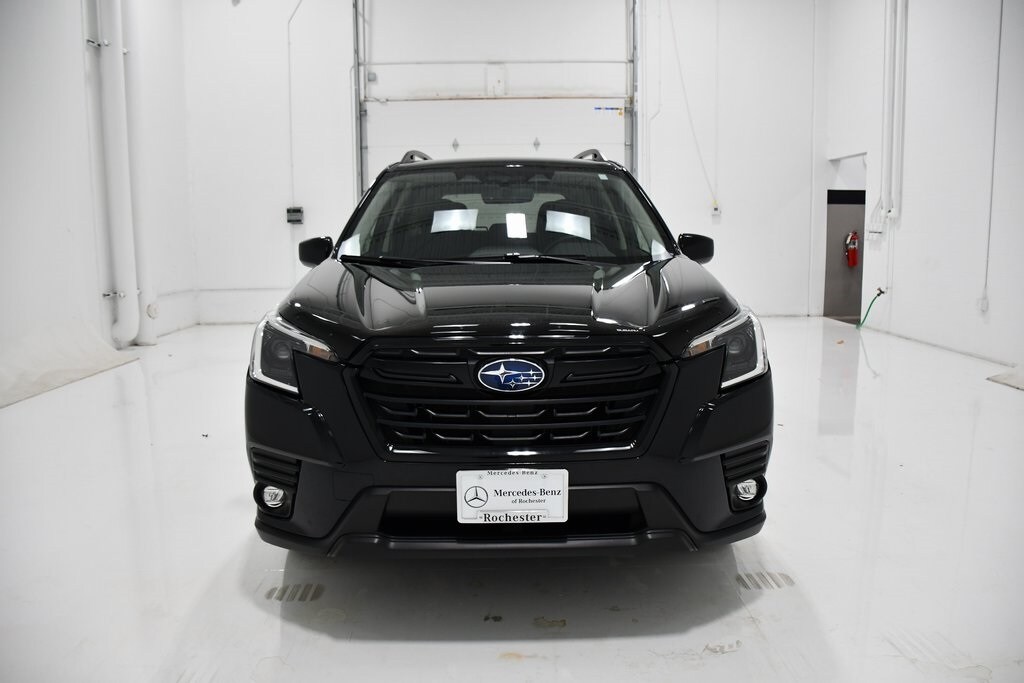 2024 Subaru Forester Premium photo 2
