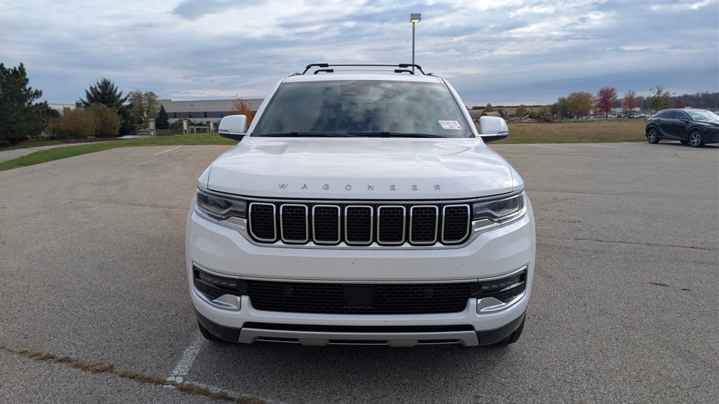 Used 2022 Jeep Wagoneer Series II with VIN 1C4SJVBT4NS136041 for sale in Rochester, Minnesota
