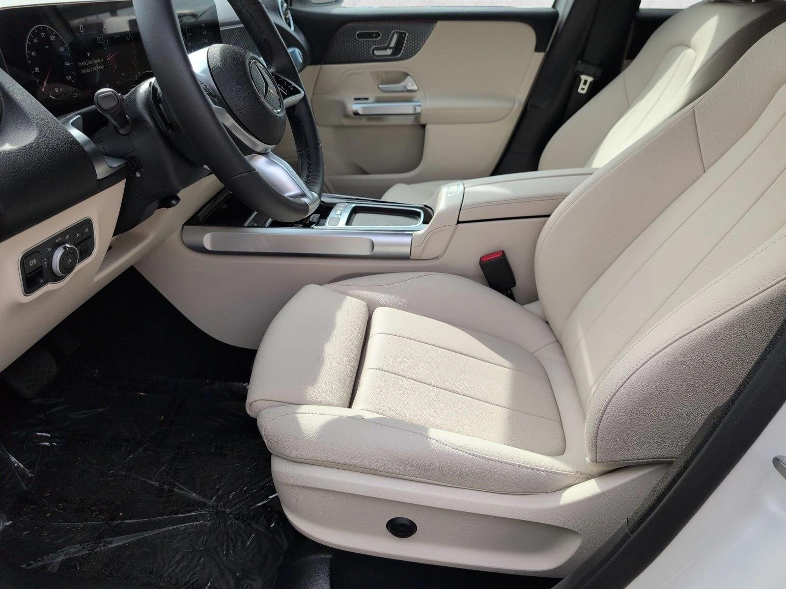 2025 Mercedes-Benz GLB Base - Photo 16