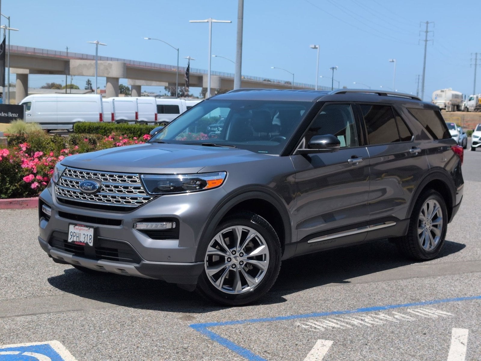 2021 Ford Explorer Limited 4WD's photo
