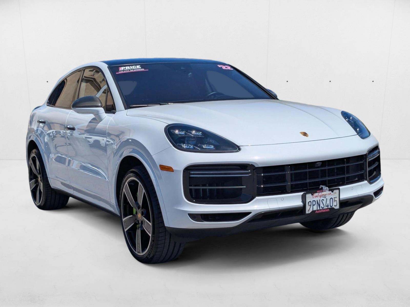 2022 Porsche Cayenne Coupe Turbo photo 3