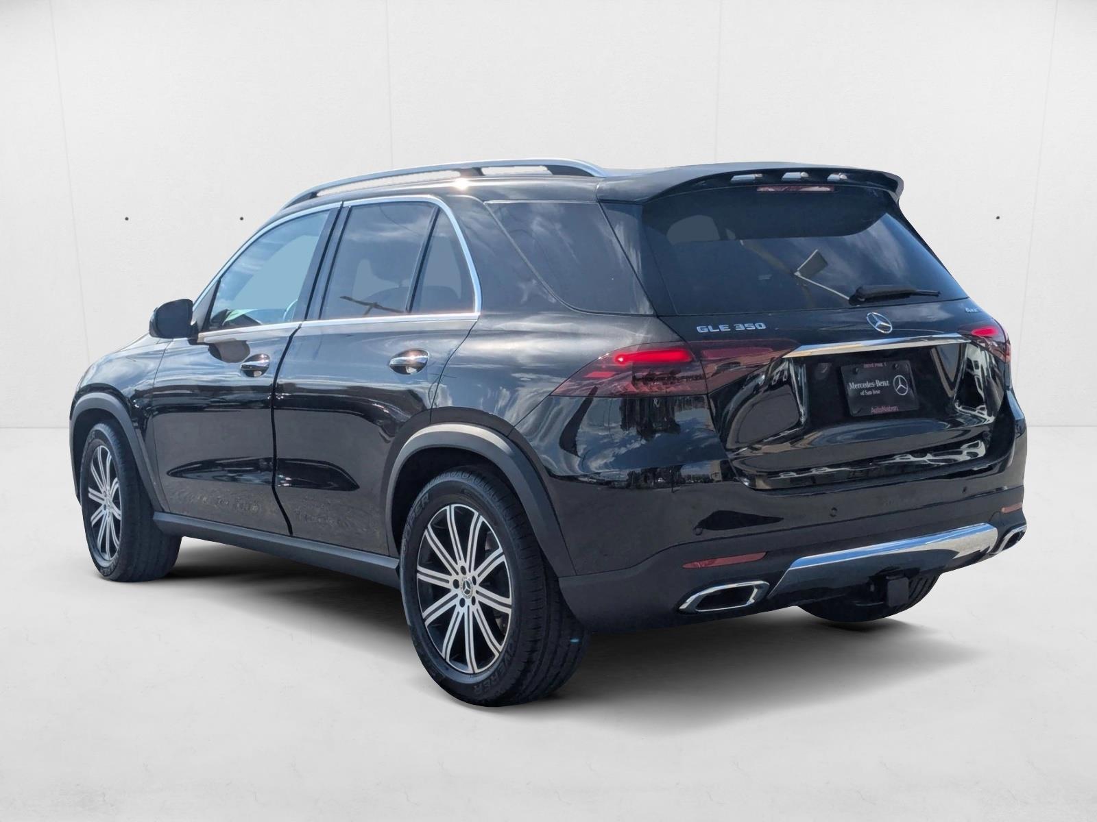 2026 Mercedes Benz GLE 350 4MATIC photo 2