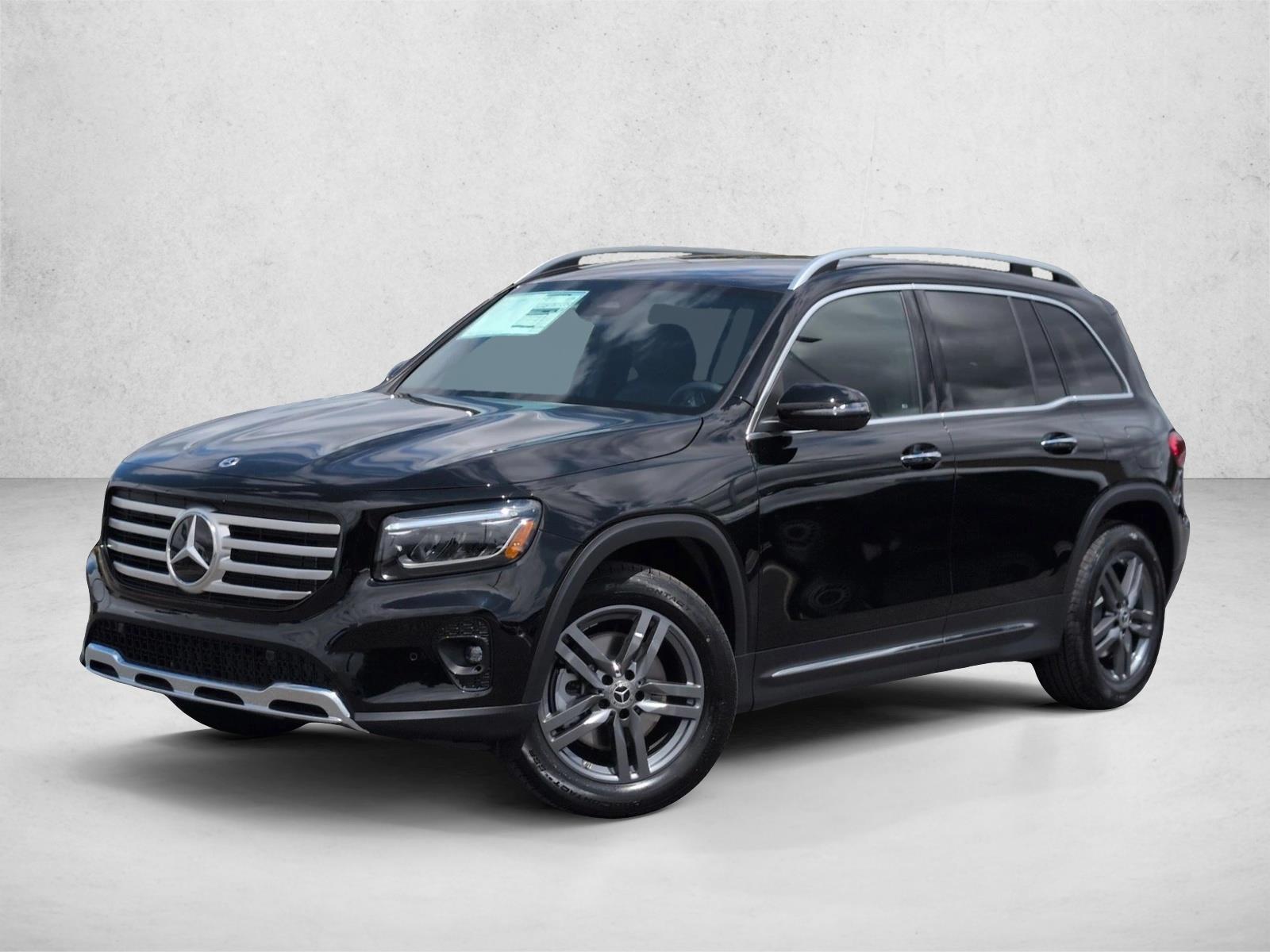 2026 Mercedes-Benz GLB GLB 250 4MATIC's photo