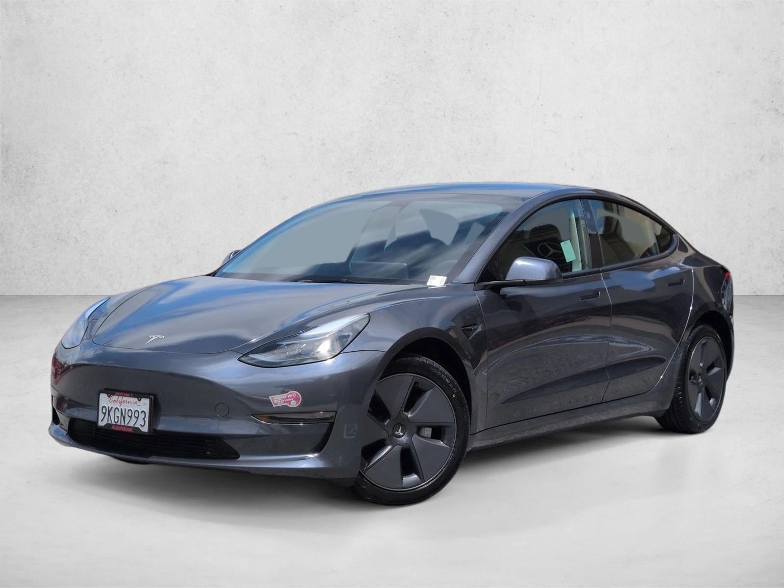 2023 Tesla Model 3 -'s photo