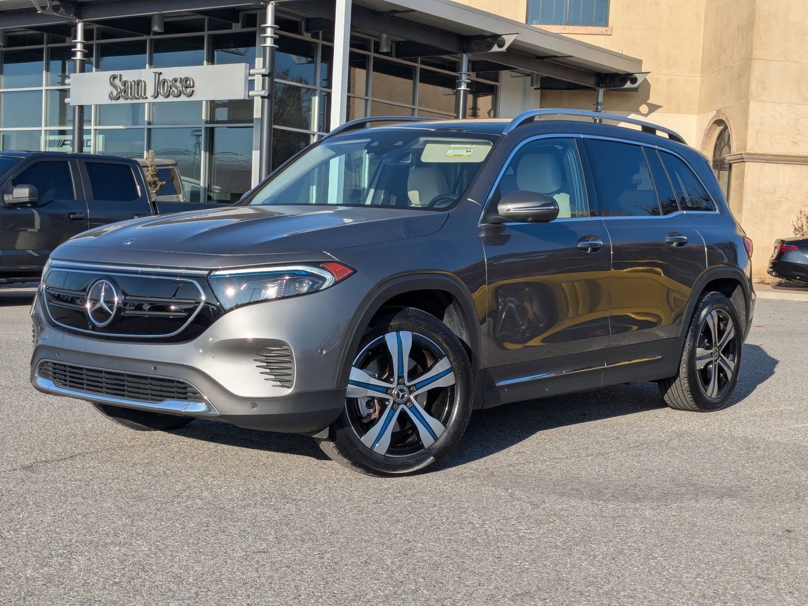 2023 Mercedes-Benz EQB Base