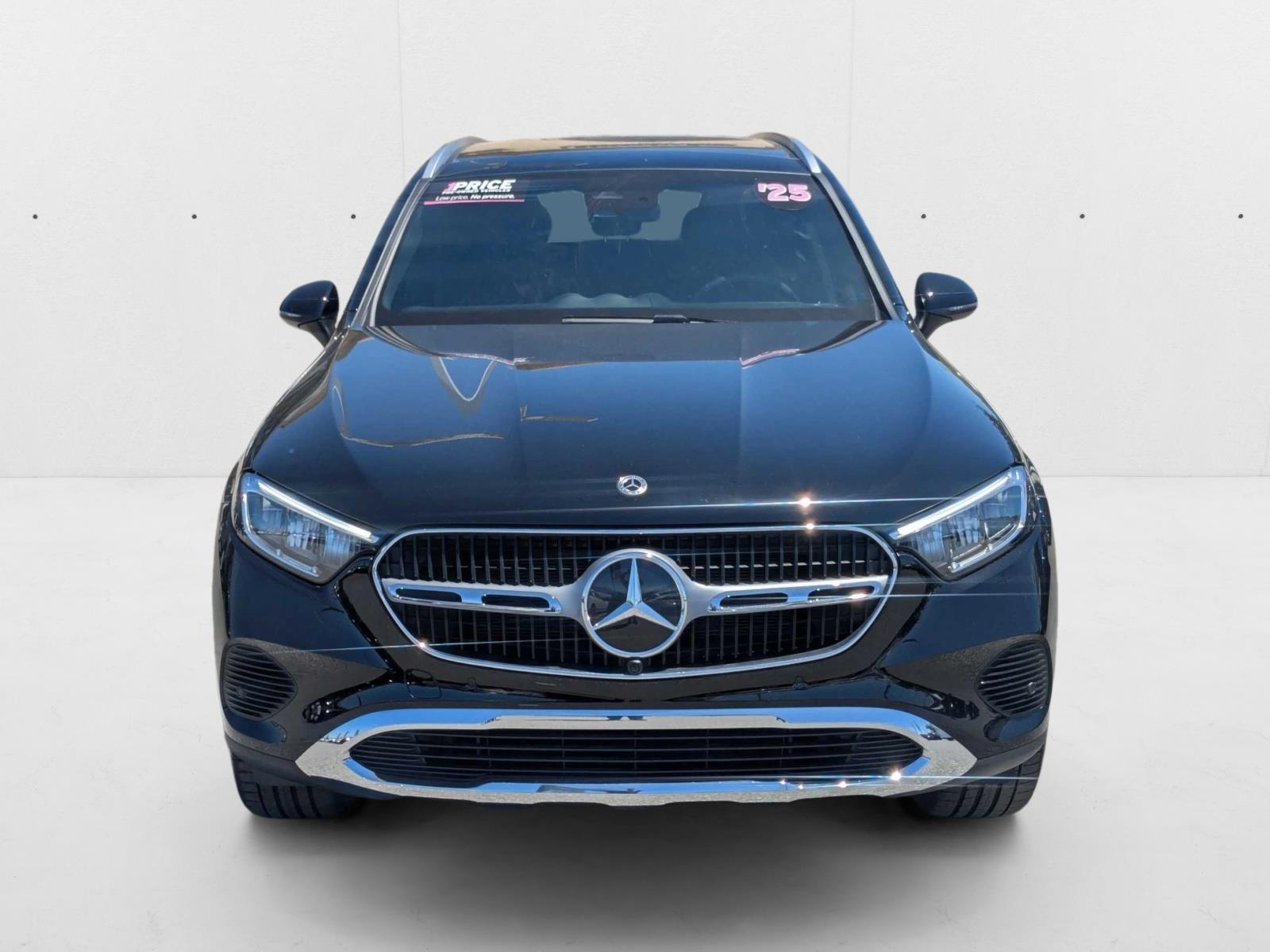 2025 Mercedes Benz GLC 300 4MATIC photo 2
