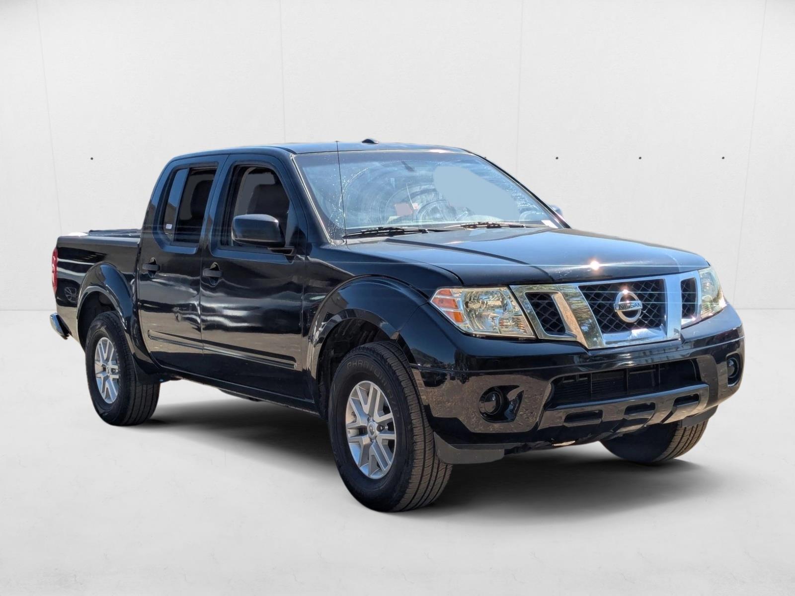 2016 Nissan Frontier SV photo 3